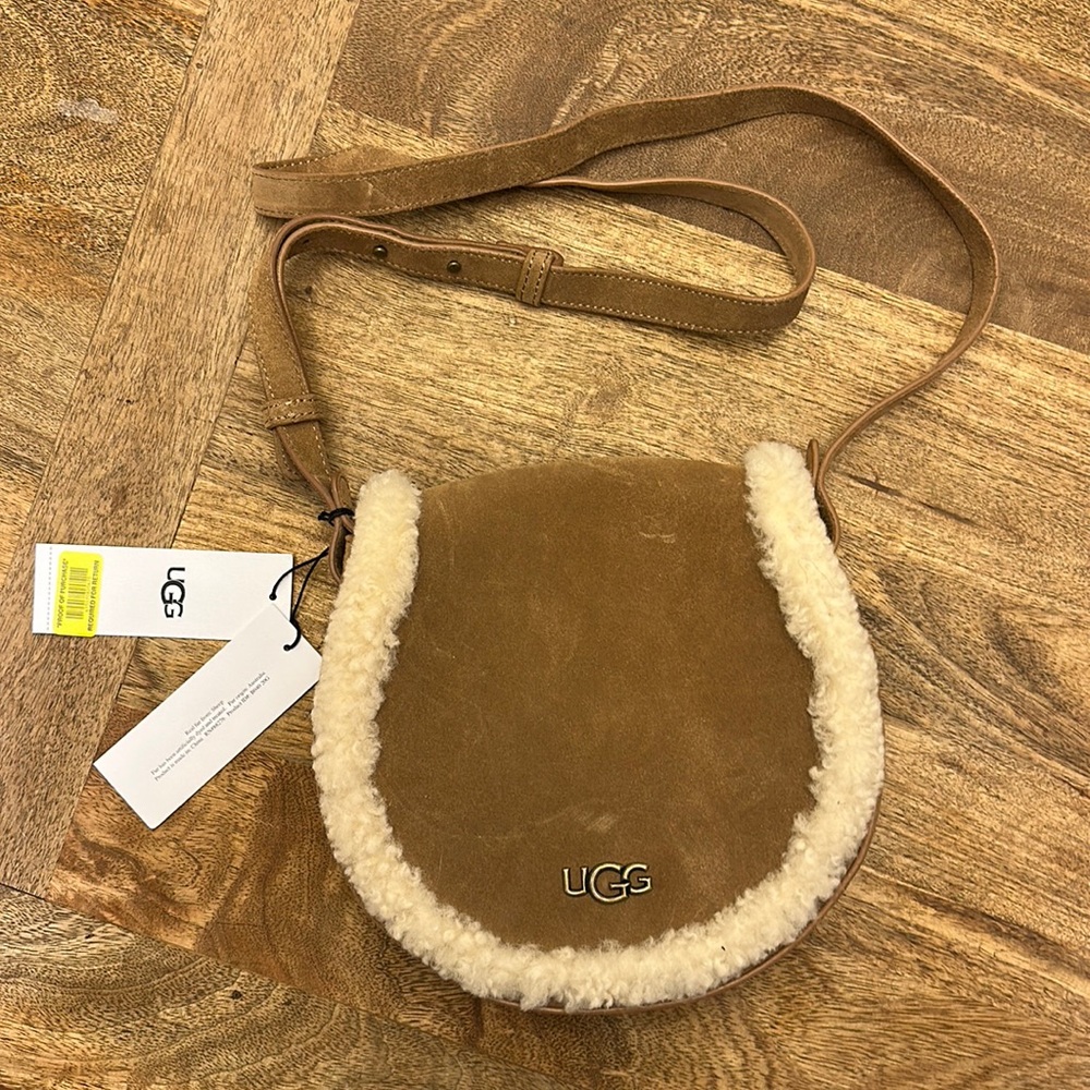 UGG Sharon Crossbody purse Sherpa trim 😍